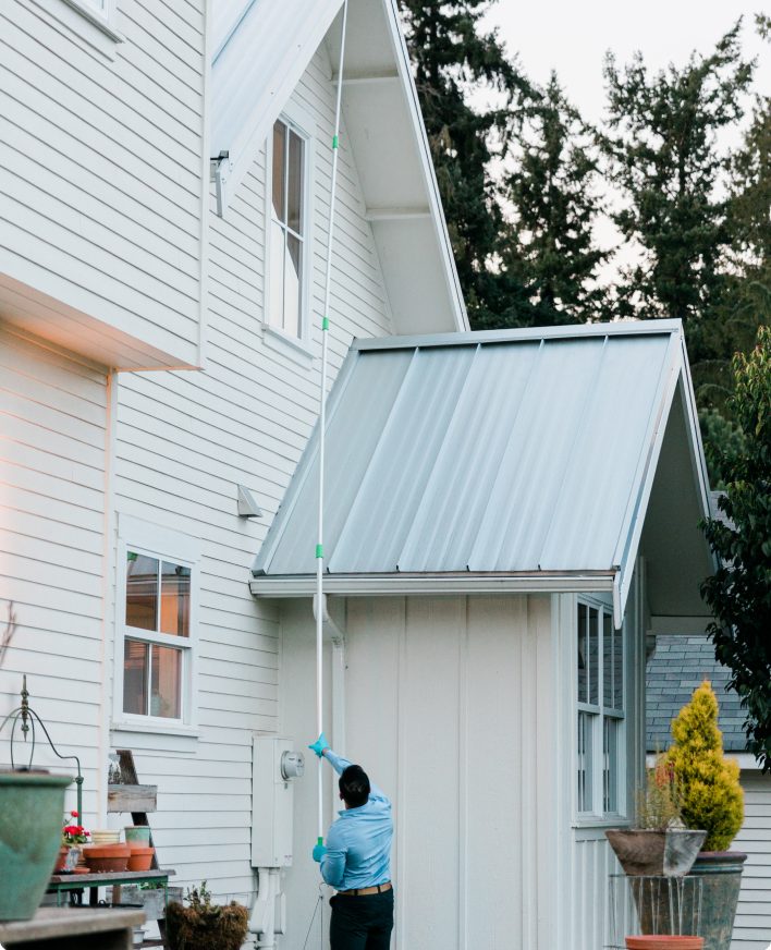 White house with tin roof